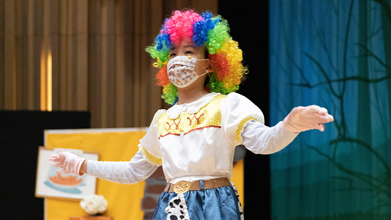 香港什鲁斯伯里国际学校小学教育-学生打扮成小丑