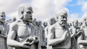 宾坦岛:令人惊叹的Vihara Lorna雕像