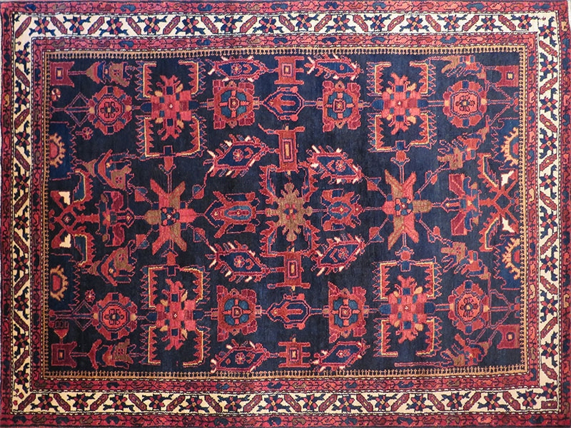 地毯买家——红色图案的地毯
