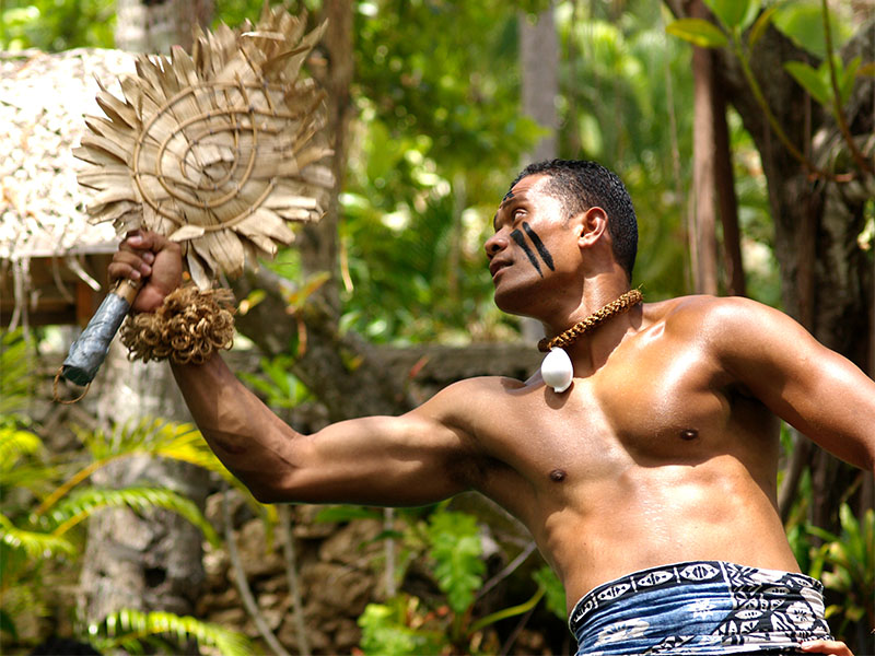 夏季目的地:斐济舞者
