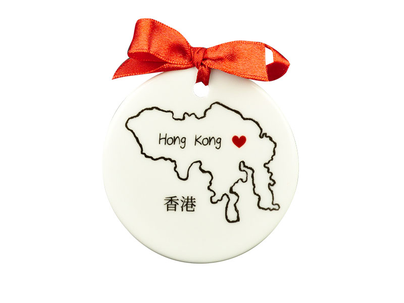 香港陶瓷挂饰，售价$100，于香港中环太子大厦Bookazine、香港贸易公司有售