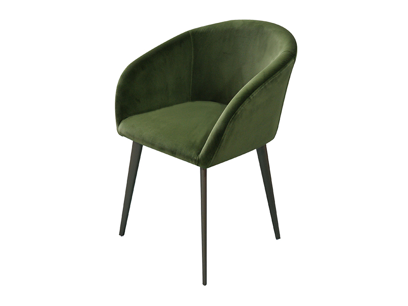 餐椅——泰森绿色天鹅绒椅，售价3290美元，Indigo Living
