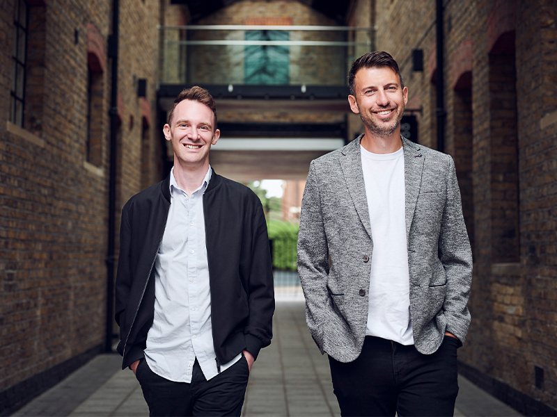 Rob B和Rob D推出了房地产播客，帮助人们了解英国的房地产投资